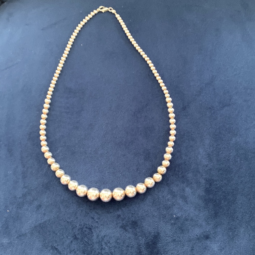 Sterling silver .925 graduated bead necklace